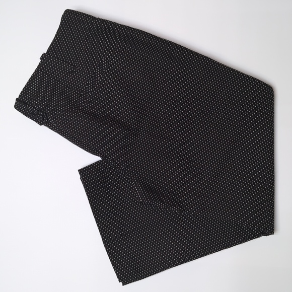 Ann Taylor MARGO Capri Pant Black Small White Dot Print Classic Timeless Size 8 - Picture 1 of 8